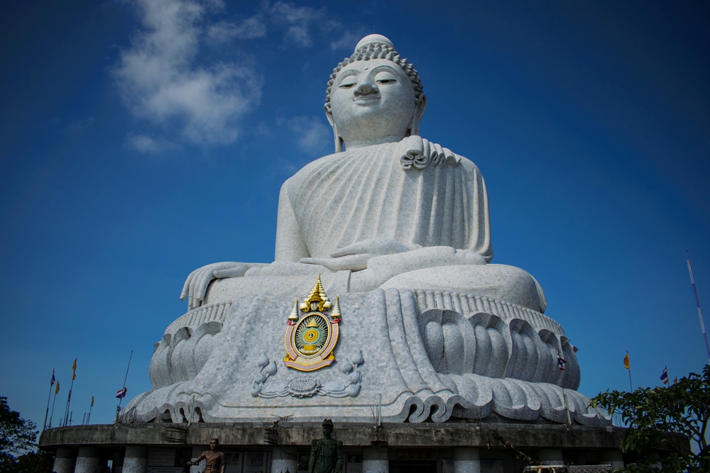 Statue de Big Bouddha dans les hauteurs de la province de Phuket