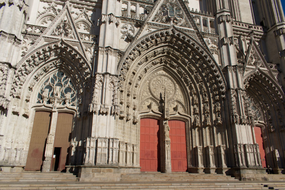 Porte principale de la cathédrale de Nantes